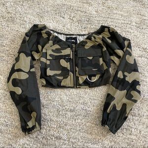 Camo off shoulder crop zip up sweater